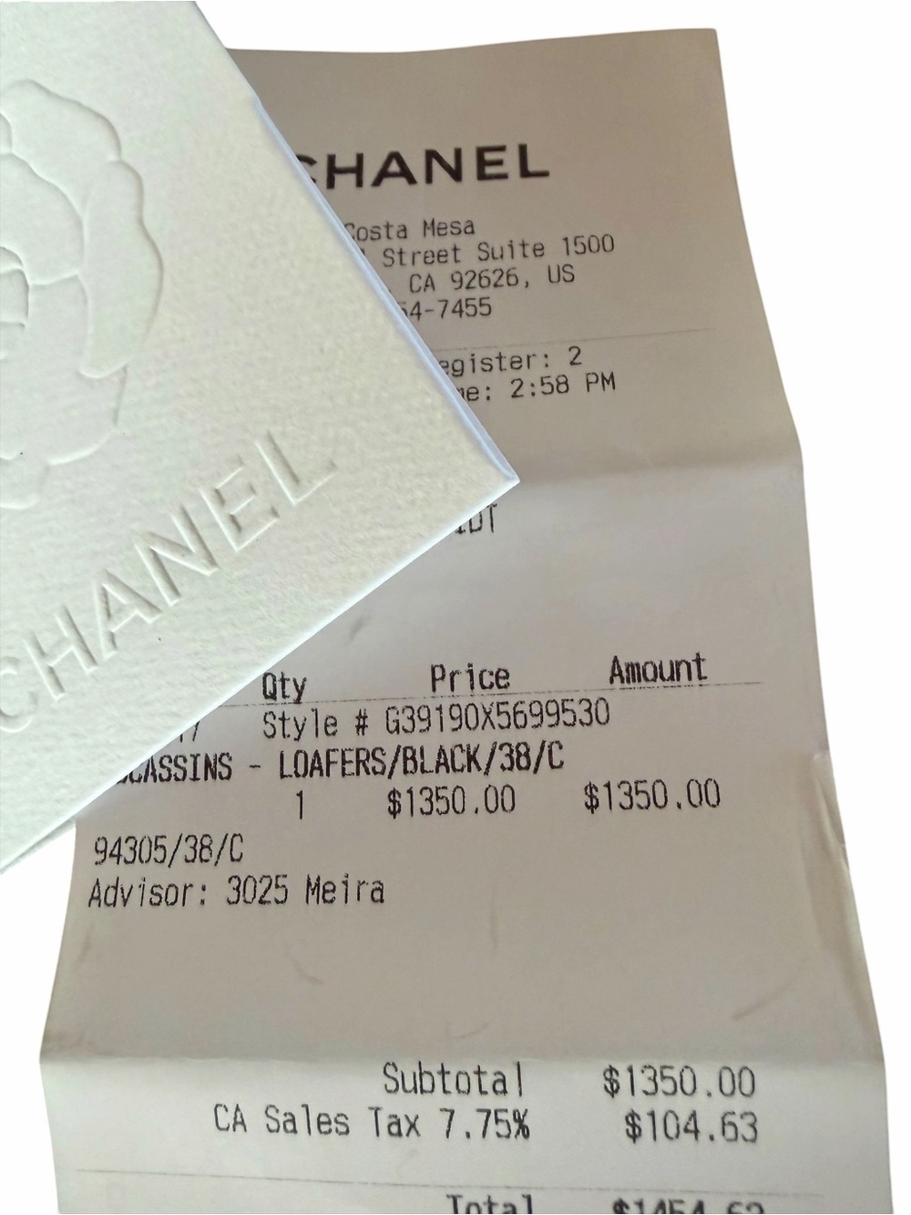 CHANEL Black and White Branded Box with Camellia Detail - Picture 7 of 14